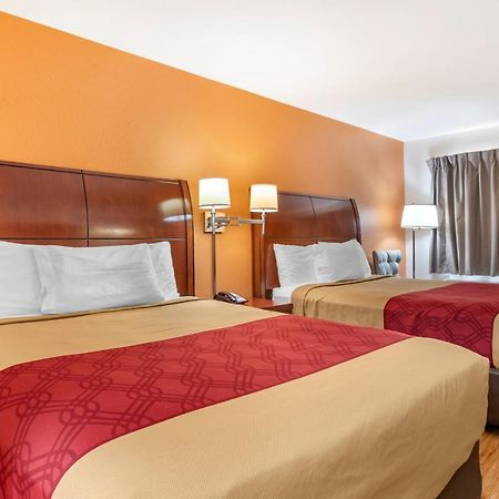 Carry On Inn & Suites LaFayette Buitenkant foto