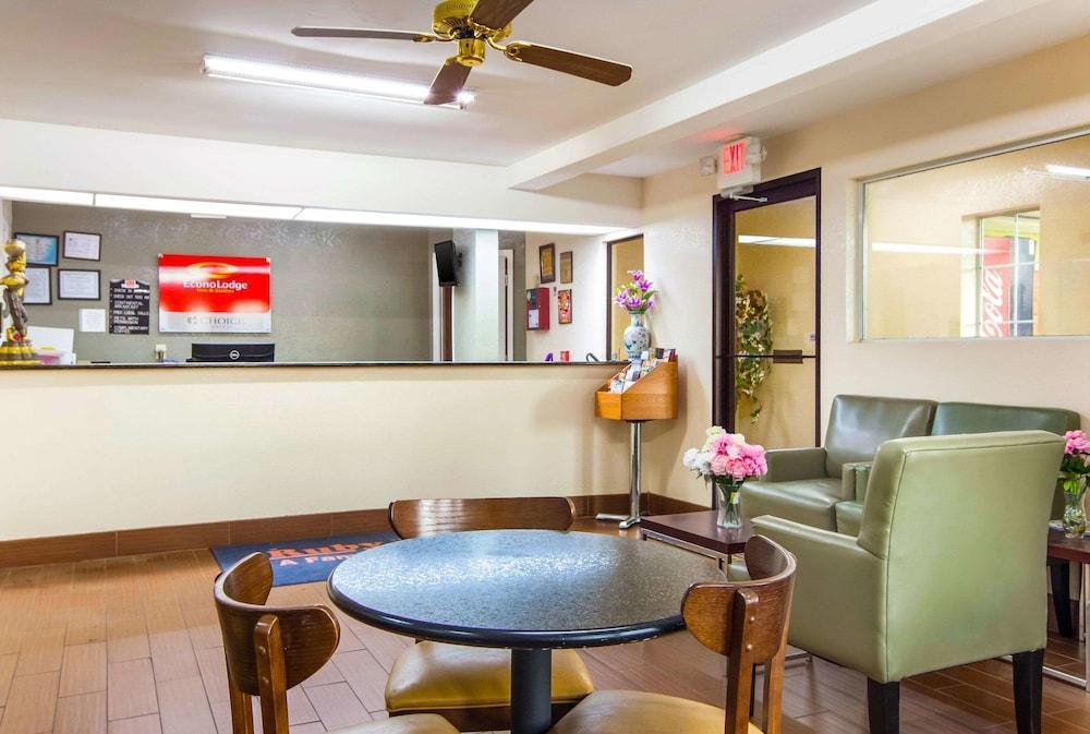 Carry On Inn & Suites LaFayette Buitenkant foto